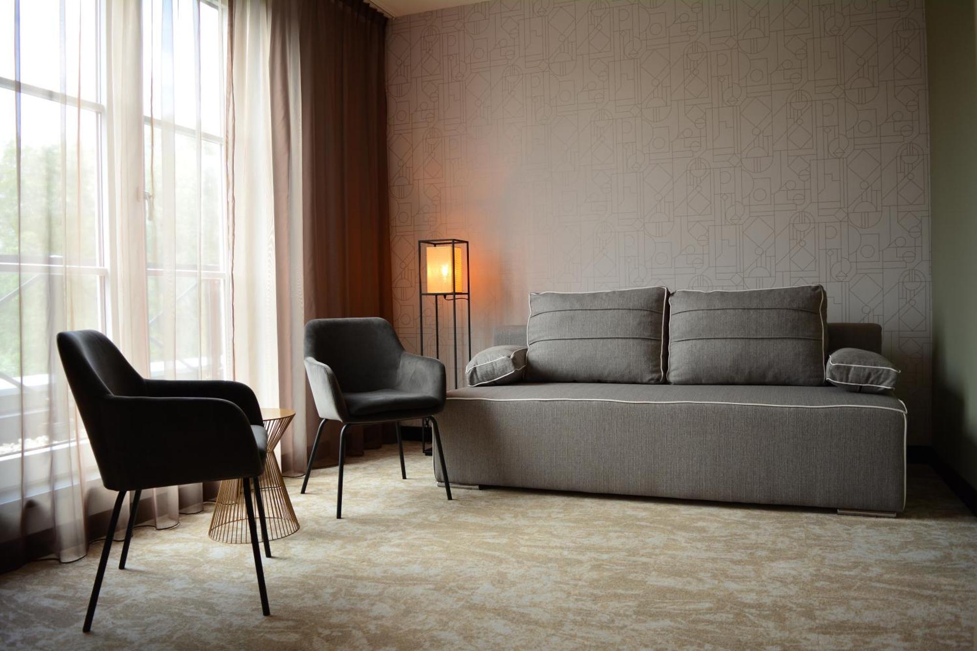 Family Room,1285831576:JPEG